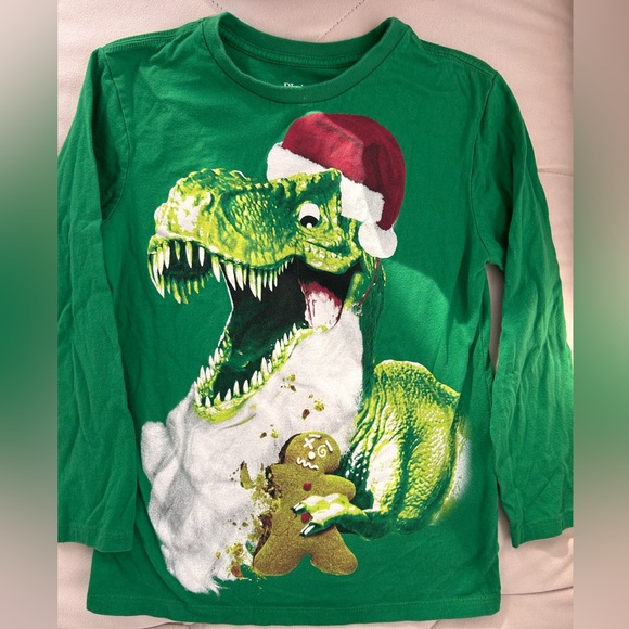 Christmas 🎄 shirt! Dinosaur 🦖 Gingerbread man
🧑‍🎄 
Great condition! - Picture 1 of 3